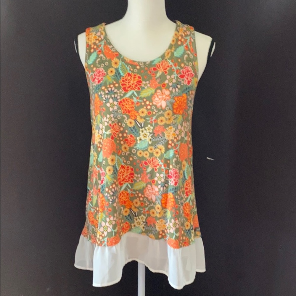 Flowy sleeveless tank